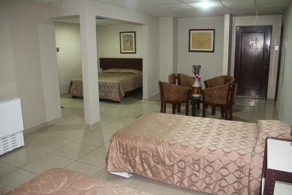 Hotel La Torre Гуаякіль Номер фото