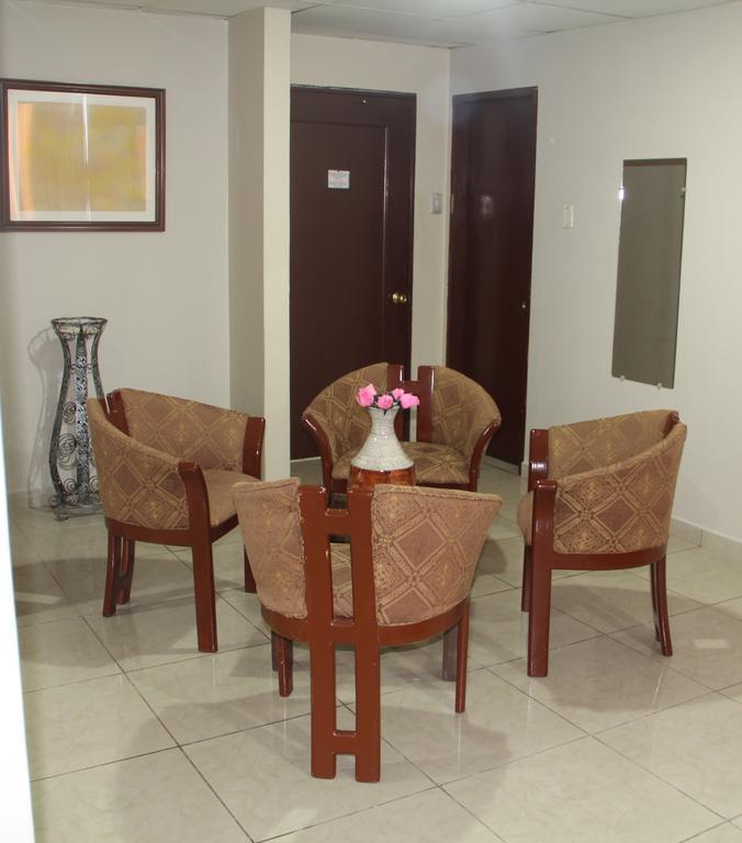 Hotel La Torre Гуаякіль Номер фото